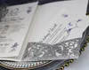 Convites de casamento de bolso com corte a laser de brilho dourado de alta classe com cartão RSVP e envelope para impressão floral oco com três dobras Quinceane3031995