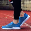 Sapatos de marca caseiros feitos na China moda verão respirável mulheres homens tênis preto azul cinza azul marinho tênis esportivos