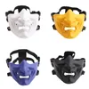Caps Caps Maski 2021 Straszny Uśmiechający Ghost Half Face Maska Kształt Regulowany (taktyczny) Ochrona głowy Halloween Kostiumy Akcesoria1