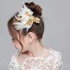 Blomma flicka läder hairpin pärlor legering brud huvudbonad handgjorda hantverk hår tillbehör barn krans kvinnor krans