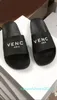 Paris tofflor kvinnor män märke sandaler designer skor glida huaraches flip flops modedesigner skor sneakers för att ha på sig c216015339