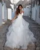 Elegancka V-Neck Spaghetti Pasy A-Line Suknie Ślubne Backless Robe de Mariage Delikatne Zroszony Ruffles Suknia Ślubna