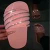 Sexig sommar strassskor kvinnor flip flops utomhus fritid platt tofflor fest avslappnade sandaler öppna tå skor 37-421