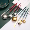 Set di posate da tavola in oro rosso nero Set di posate in acciaio inox con coltello, forchetta e cucchiaio