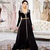 Élégant perlé marocain Caftan noir robes de soirée formelles col en v longue avec broderie a-ligne Satin grande taille robes formales abiye
