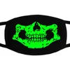 PM2.5 Maschera luminosa antipolvere con scheletri horror Skull Face Pattern Maschera per adulti incandescente nel buio per l'autunno inverno