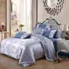 Sliver Gold Luxury Silk Bedding مجموعة ساتان جاكار حاف غطاء التطريز ومجموعات الملابس مجموعات السرير وسادات 1