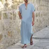 V-Ausschnitt Kurzarm Lose Herren Robe Islamische Muslimische Arabische Kaftan Plus Größe Männliche Nachthemd 2020 Feste Lässige Sommer Männer Roben