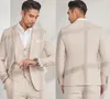 Excelente Bege 3 peça Suit Men Wedding Tuxedos Notch lapela do noivo smoking Homens de Negócios Jantar Prom Blazer (jaqueta + calça + gravata + Vest) 35