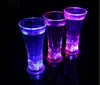 Bicchieri divertenti Tazza color arcobaleno Tazze LED lampeggianti Tazza d'acqua Bevanda fresca Birra Bicchieri da vino Bar Decorazione del partito Spedizione marittima DDA170