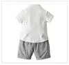 Sommer Gentleman Babyklagen Baby Outfits Bögen shirt + shorts 2pcs / set Babykleidung Babyausstattungen Newborn Outfits Einzelhandel