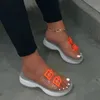 Chinelos 2021 Mulheres Sapatos Plataforma Plana Verão Transparente Jelly Sandálias Clear Aberto Toe Outdoor Senhoras Slides Fêmeas Flip Flops