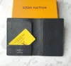 Bolsa de capa de passaporte de alta qualidade masculino para homens da carteira de carteira real Capas de bolsa de couro para passaportes 47874m206V