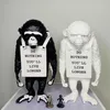 Arte moderna Banksy Monkey Street Monkey in bianco e nero Statue Creative Resin Artcraft Non fare nulla, vivi Ornament più lungo2311582