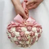 7 colori perle da sposa mazzi di rose da sposa bouquet elegante damigella d'onore mano che tiene fiori finti diamanti in oro regalo per feste W322G1