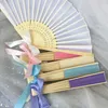 Wedding Gunsten Gepersonaliseerde Silk Hand -fans met laser gesneden dozen