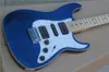 Chitarra elettrica blu con pickup HSH, impiallacciatura in acero fiammato, tastiera in acero, battipenna bianco perlato, personalizzabile