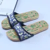 Summer Japanese Wood Clogs Geta Tofflor Anti-Slip Hot Selling Wedges Skor Oriental Japan Traditionell Kimono Skor Trä Kvinnor Geta Clogs