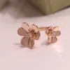 Individuele Mode Trend Nordic Style Lady Lucky Grass Flower Dance-accessoires Gratis Freight Popular Ring Beroemdheden Gift Perfect