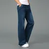 Modische ausgestellte Boot-Cut-Jeans für Herren, große Beinhosen, lose große Kleidung, klassische blaue Denim-Hosen1