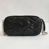 高品質の女性のハンドバッグトートバッグジッパー財布財布シルバーチェーンミニショルダークロスボディソーバッグディスコメッセンジャーバッグ財布財布10色