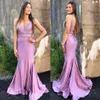 Uroczy Cekinowa Syrenka Backless Prom Dresses Deep V Neck Sweep Pociąg Zroszony Suknie Wieczorowe Satyna Długość Formalna Dress Z2