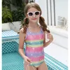 Maillots de bain une pièce pour filles, maillot de bain pour enfants à bretelles croisées avec impression de maillot de bain pour enfants, les rayures et les étoiles imprimées