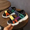 Neue Kinder Strand Schuhe 2020 Sommer Jungen Mädchen Leder Sandalen für Baby 2 Farben Flache Kinder Weiche Nicht-rutsch beiläufige Kleinkind Sandalen