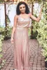 Billiga Sexiga Sparkly Bridesmaid Dresses Rose Guld Sequins Billiga Mermaid Två Pieces Backless Country Beach Party Dresses Bröllop Gästklänning