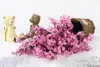 シルクフラワーチェリーブロッサム人工花の偽の桜の木の枝日本飾り梅干渉テーブルホームウェディング装飾