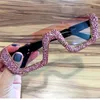 Luxe vrouwen vierkante diamant zonnebril ontwerper steentjes zonnebril met pc halve frame eyewear meer kleuren groothandel