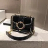 Diseñador-2020 bolso nuevo de moda bolso de mujer de cuero Pu de alta calidad concha de charol pequeños bolsos de hombro cuadrados