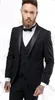 Moda Black Groom Tuxedos Peak Lapel Slim Fit Groomsman Wesele 3 szt. Garnitur Mężczyźni Business Prom Jacket Blazer (Kurtka + spodnie + krawat + kamizelka) 656