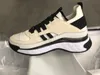 Neue Frauen Kalbskin-Plattform Schuhe Frauen Sneakers Fashion Classic White Sports Schuhe Freizeitschuhe Größe 35-40