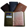 DHL100PCS Posiadacze karty Mężczyźni PU Light Passport Posiadacze karty Mieszaj pokrywę paszportu kolorów