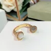 Hip Hop Punk S925 STERLING Silver Ladies Shell Shell Rings Black Agate Personality Fashion Superior Quality Luxurious Gold Circular Fancar