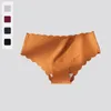 Qiwn sexy Frauen Höschen Eis Silk Frauen Dessous nahtlose Unterwäsche Low Taille Damen Underpant Intimates verlockende Briefs Tanga