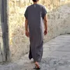 V-neck Short-sleeved Loose Men's Robe Islamic Muslim Arab Kaftan Plus Size Male Nightgown 2020 Solid Casual Summer Men Robes177S