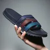 Designers Caoutchouc Slide Sandal Noir Doré Bleu Slide Beach Designers Pantoufles Hommes Sandales Chaussures De Luxe Diapositives Occasionnelles Tongs Pantoufles