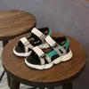 Neue Kinder Strand Schuhe 2020 Sommer Jungen Mädchen Leder Sandalen für Baby 2 Farben Flache Kinder Weiche Nicht-rutsch beiläufige Kleinkind Sandalen