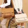 2021 bolso nuevo estilo británico mochila de oficina estilo PU para hombres y mujeres bolso de hombro retro Cambridge302z