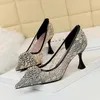 Kobiety Wedding Party Shoes Siate Toe Kobiety Cienkie Obcasy Buty 10 CM Obcasy Szpiczaste Panele Patent Skórzane buty ślubne