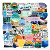 50st / lot grossist Creative Walking Travel Stickers Adhesive Waterproof Not-Random Etikett Bil Bagage Klistermärken Skateboard Dekaler