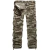 Nowa marka Spodnie Cargo Mężczyźni Wojskowe Proste Spodnie Męskie Casual Camo Spodnie Multi-Kieszonkowe Mężczyzna Joggers Hip Hop Long Crovers CX200728