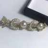 7215CM Alloy Pearl Frog Clip Golden Fashion C Hairpin Buckle Clip Letter Hair Clip Ladies Collection Diamond Design Jewelry 4PC7292144