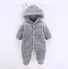 Baby Rompers Autumn Winter nyfödd spädbarn Baby Boy Girl Cotton Romper Sticked Ribbed Jumpsuit Solid Clothes Warm Outfit 2E9S8333585