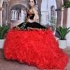 Noir et Rouge Sweet 16 Robes de Quinceanera avec Jupe Amovible Chérie Fleur Appliques Jupe à Niveaux Robe de Mascarade 2021257g