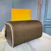 Bolsa de aseo de tamaño rey Hombres Bolsas de lavado extra grandes Diseñadores de lujo Maquillaje Cosmético Bolsa de tocador Mujeres Belleza Maquillaje Caso Pochette294c