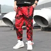 赤い迷彩パンツ男性マルチポケットヒップホップ貨物ズボン街路壁のスウェットパンツ綿の男性カジュアルファッションルーズジョガーパンツ