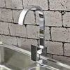 Mixer robinet d'évier de cuisine Tap sperme pivotante Chrome Brass Square Single Lever Mono72833032858307